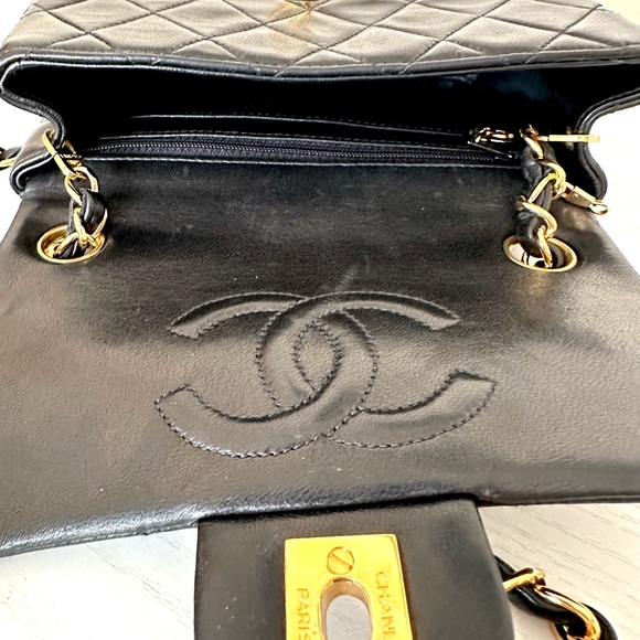 Vintage Chanel Flap Bag Mini Square Lambskin Black 1996 - Picture 8 of 13